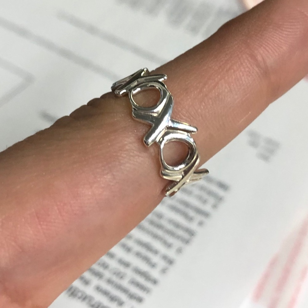Paloma Picasso Tiffany & Co. XOXO ring